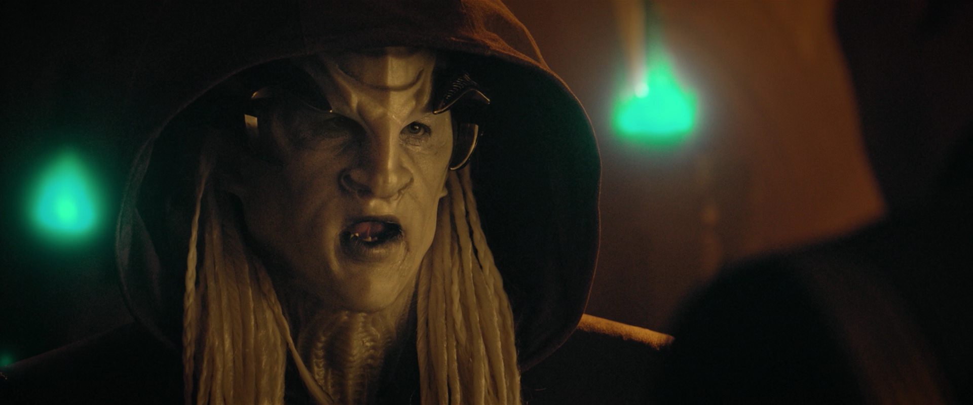 extant_StarTrekDiscovery_2x12-ThroughTheValleyOfShadows_03138.jpg extant_StarTrekDiscovery_2x12-ThroughTheValleyOfShadows_03138.jpg