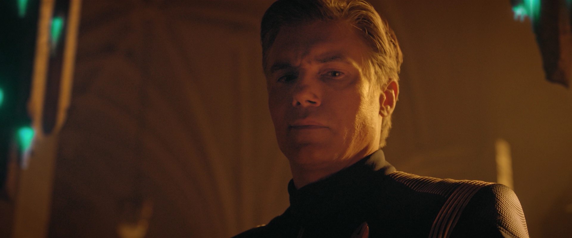 extant_StarTrekDiscovery_2x12-ThroughTheValleyOfShadows_03144.jpg extant_StarTrekDiscovery_2x12-ThroughTheValleyOfShadows_03144.jpg