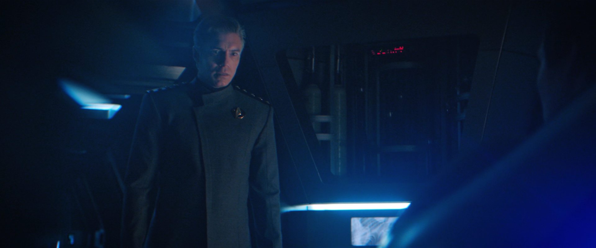 extant_StarTrekDiscovery_2x12-ThroughTheValleyOfShadows_03300.jpg