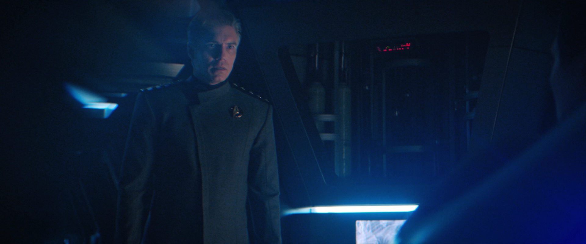 extant_StarTrekDiscovery_2x12-ThroughTheValleyOfShadows_03305.jpg extant_StarTrekDiscovery_2x12-ThroughTheValleyOfShadows_03305.jpg