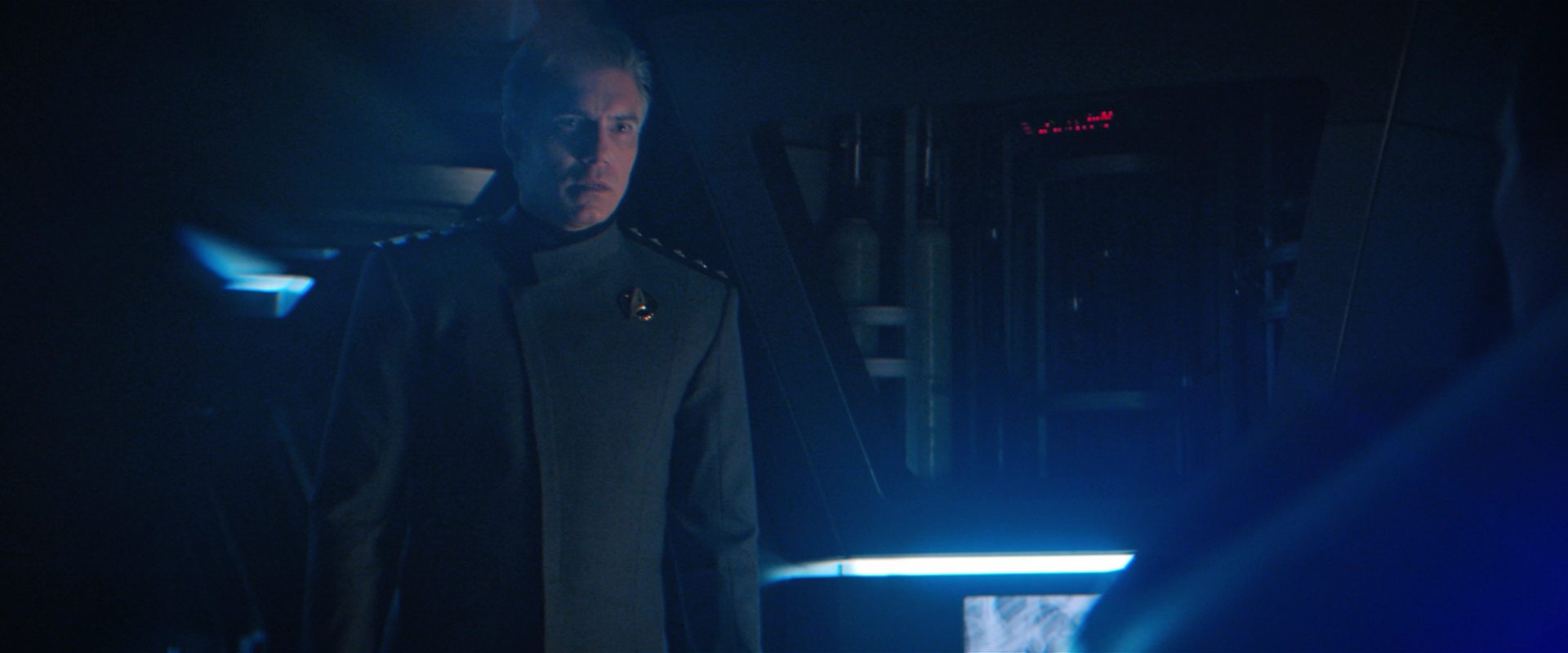 extant_StarTrekDiscovery_2x12-ThroughTheValleyOfShadows_03307.jpg