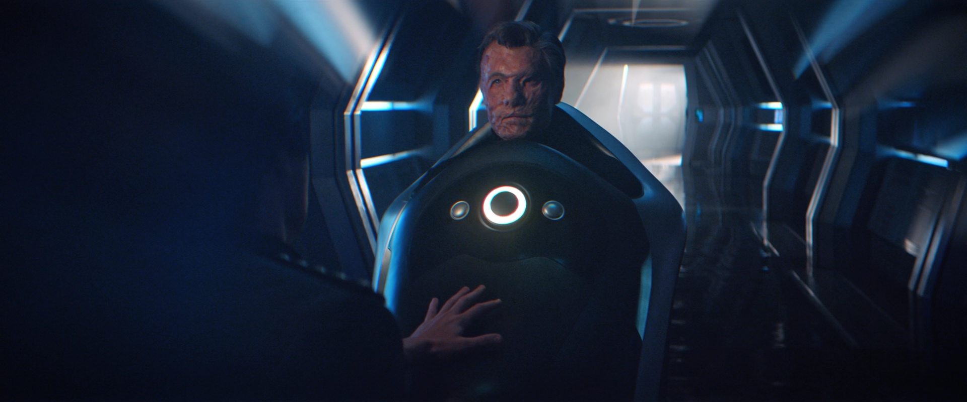 extant_StarTrekDiscovery_2x12-ThroughTheValleyOfShadows_03317.jpg