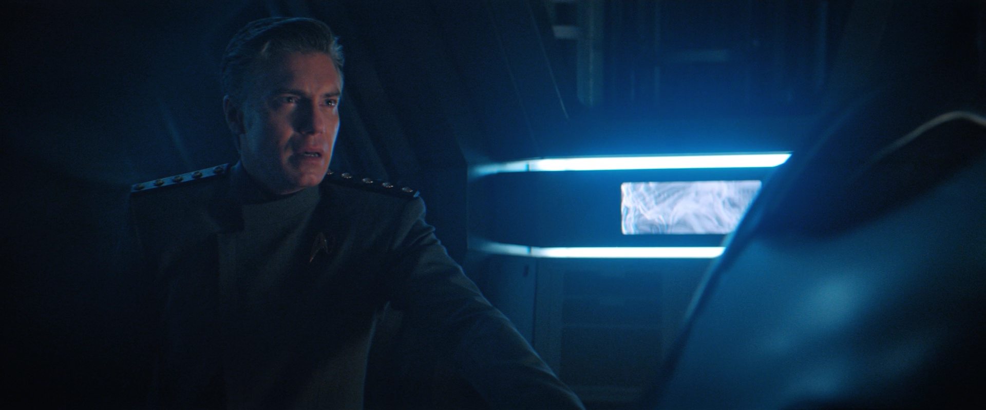 extant_StarTrekDiscovery_2x12-ThroughTheValleyOfShadows_03324.jpg