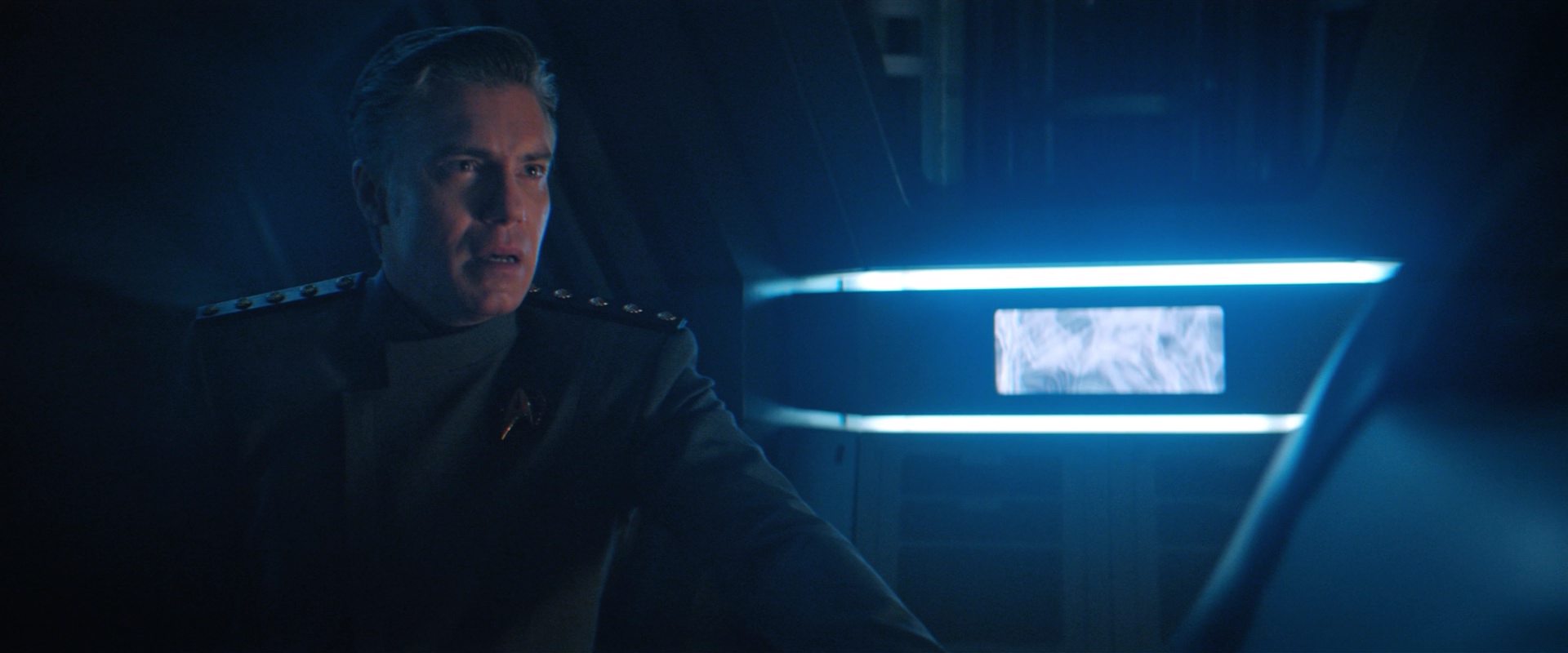 extant_StarTrekDiscovery_2x12-ThroughTheValleyOfShadows_03325.jpg