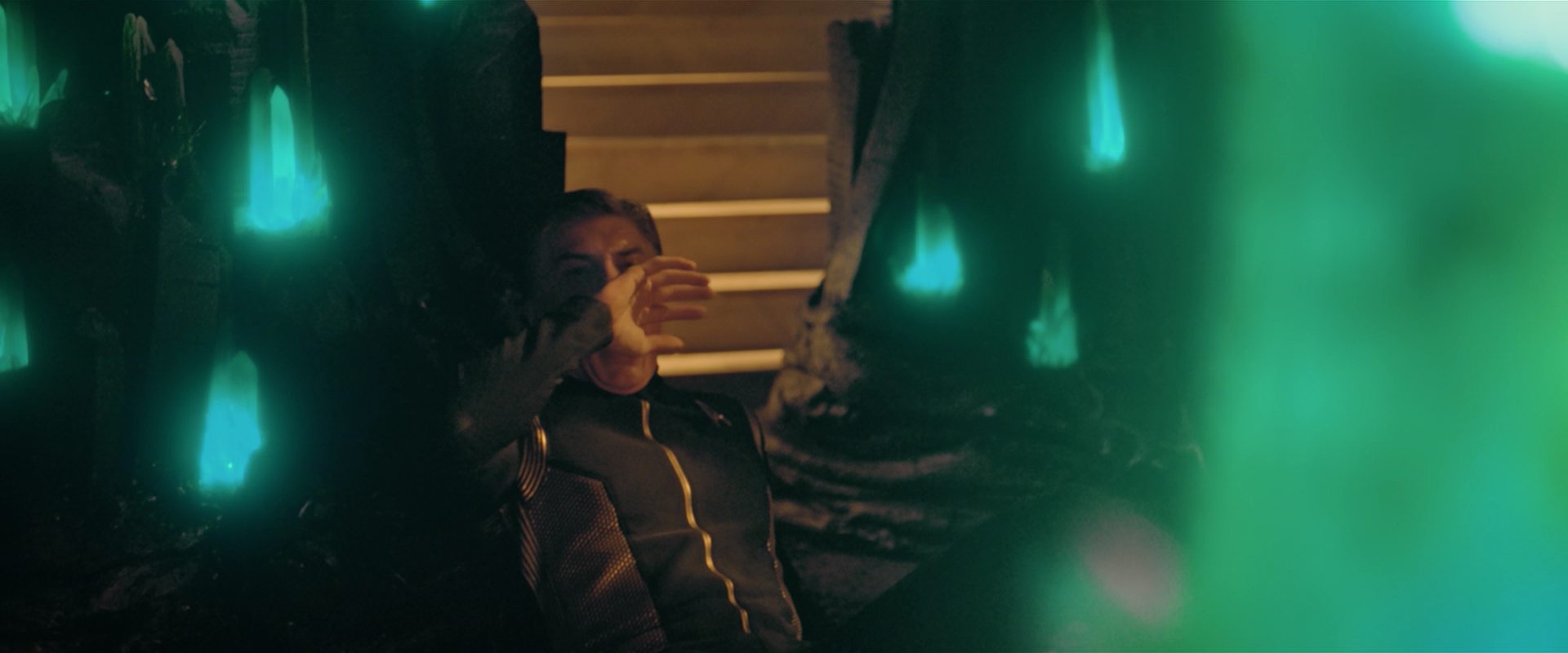 extant_StarTrekDiscovery_2x12-ThroughTheValleyOfShadows_03351.jpg