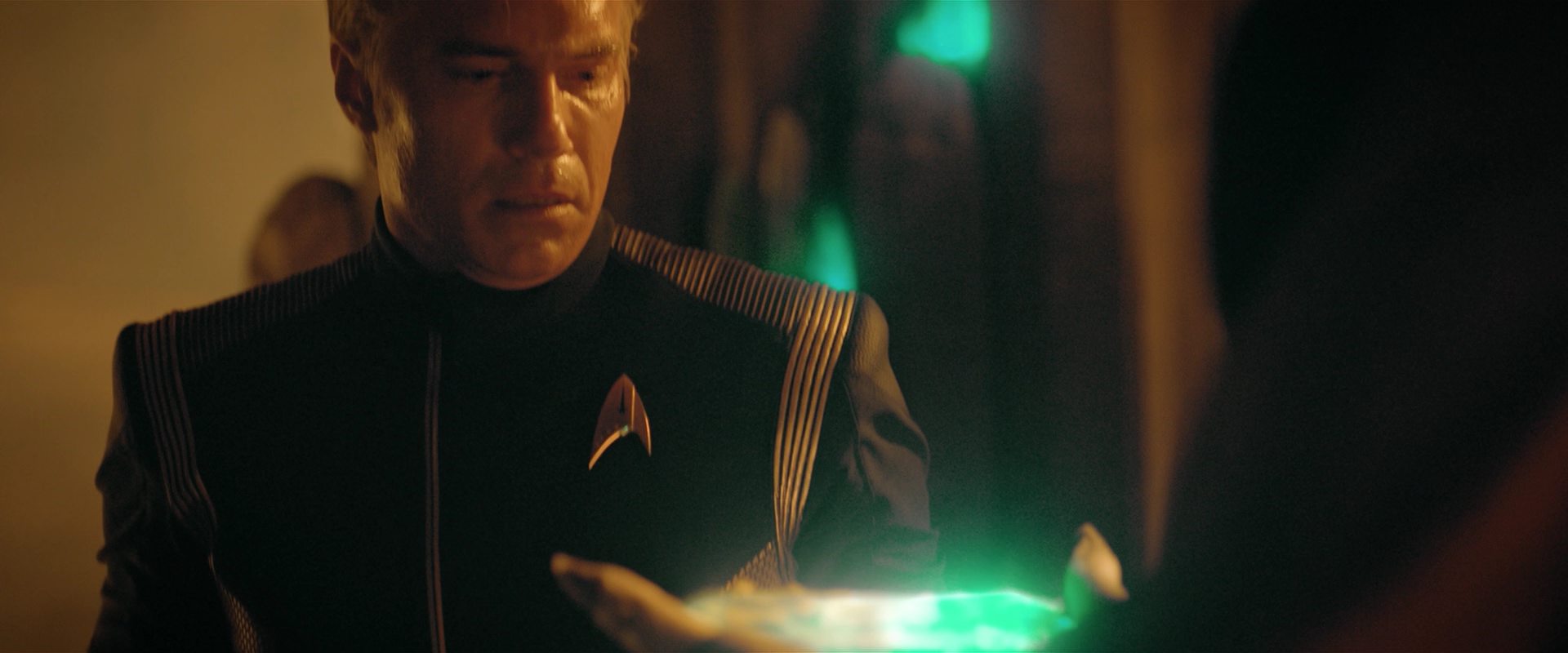 extant_StarTrekDiscovery_2x12-ThroughTheValleyOfShadows_03512.jpg