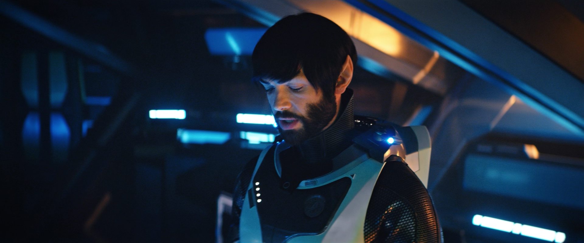 extant_StarTrekDiscovery_2x12-ThroughTheValleyOfShadows_03616.jpg