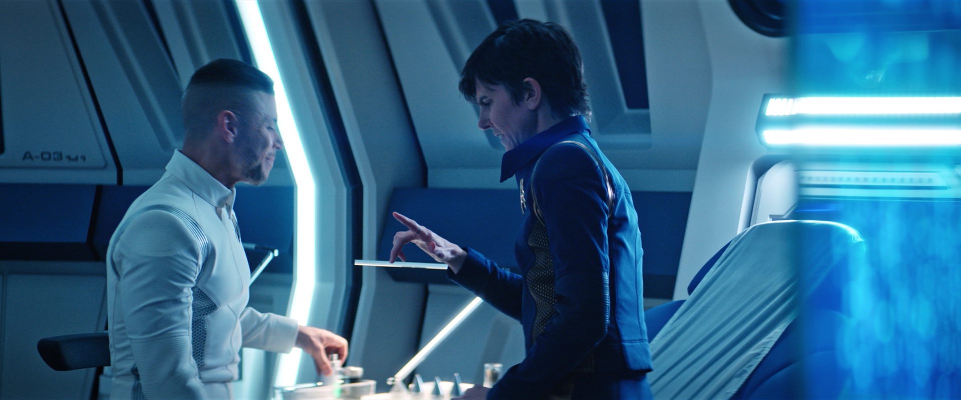 extant_StarTrekDiscovery_2x12-ThroughTheValleyOfShadows_03744.jpg