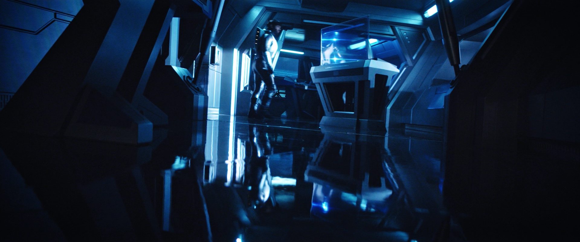 extant_StarTrekDiscovery_2x12-ThroughTheValleyOfShadows_04019.jpg
