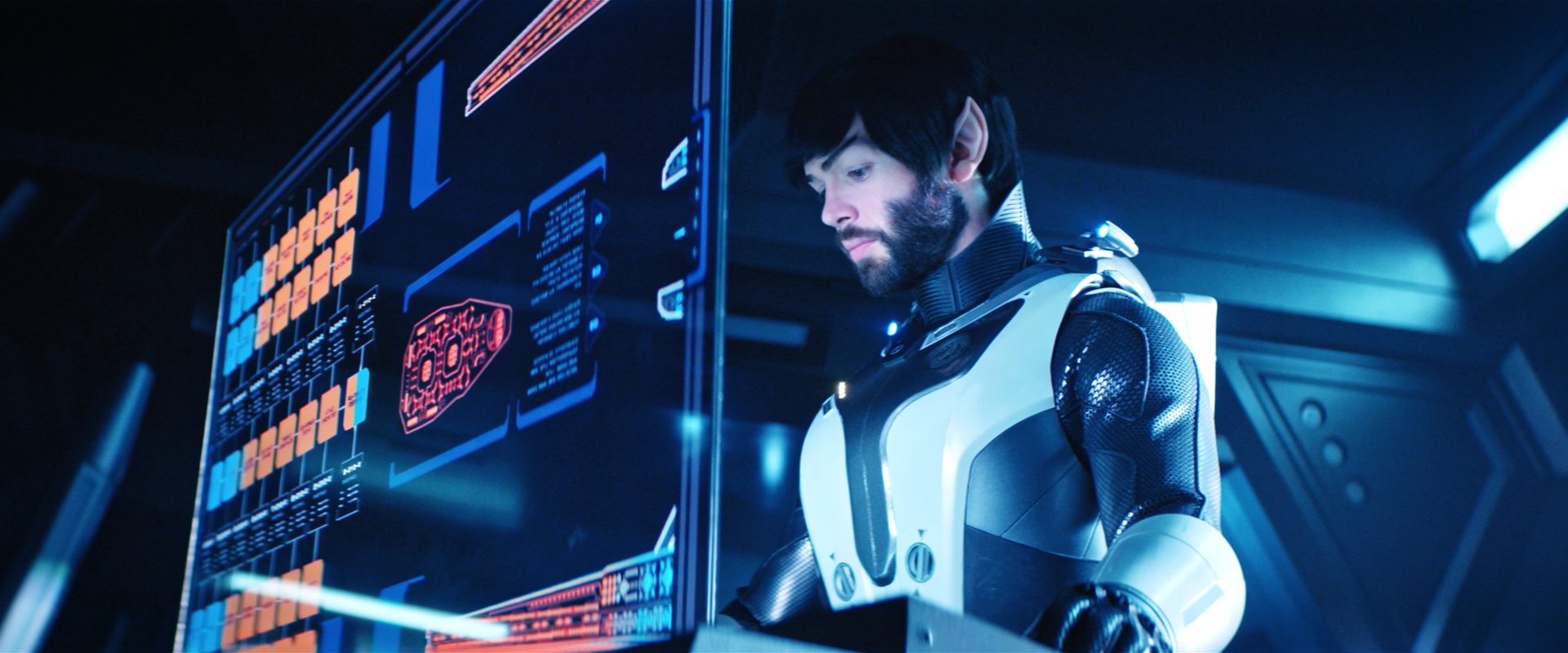 extant_StarTrekDiscovery_2x12-ThroughTheValleyOfShadows_04058.jpg