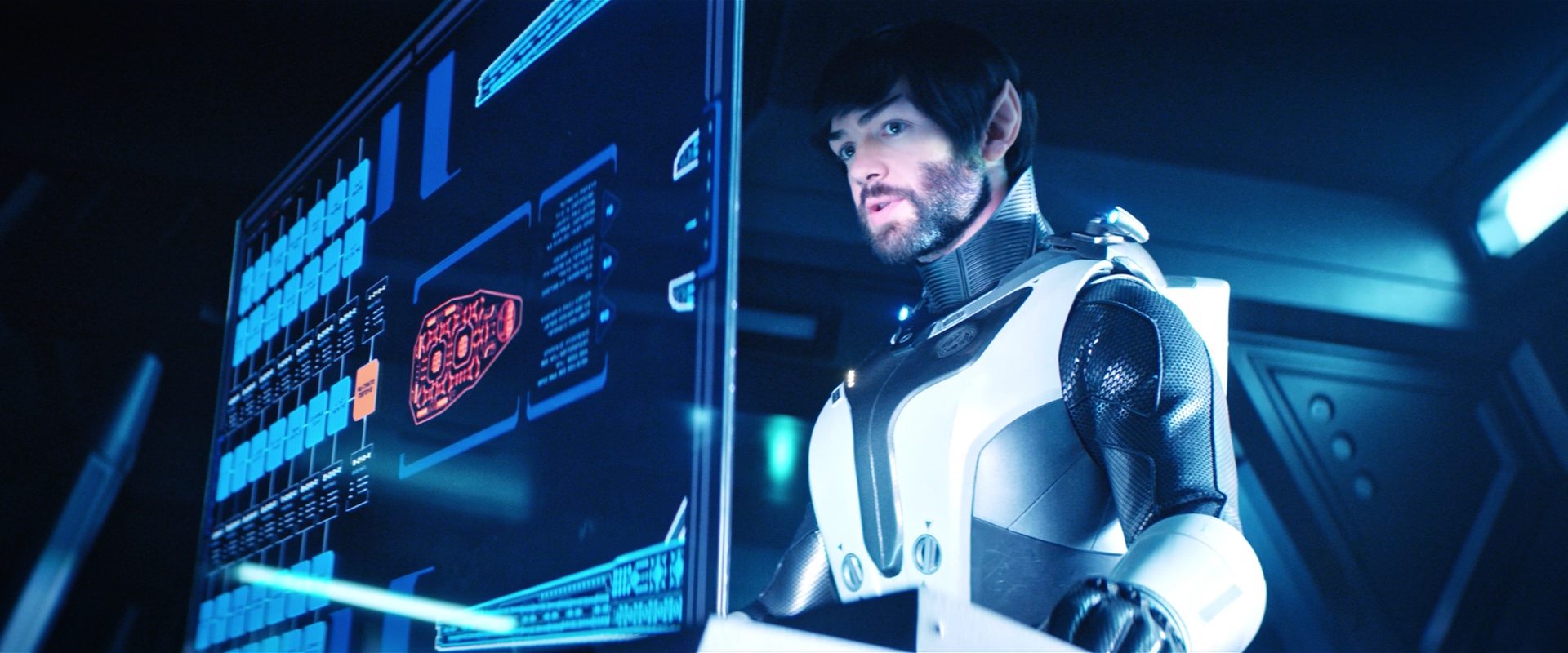 extant_StarTrekDiscovery_2x12-ThroughTheValleyOfShadows_04061.jpg