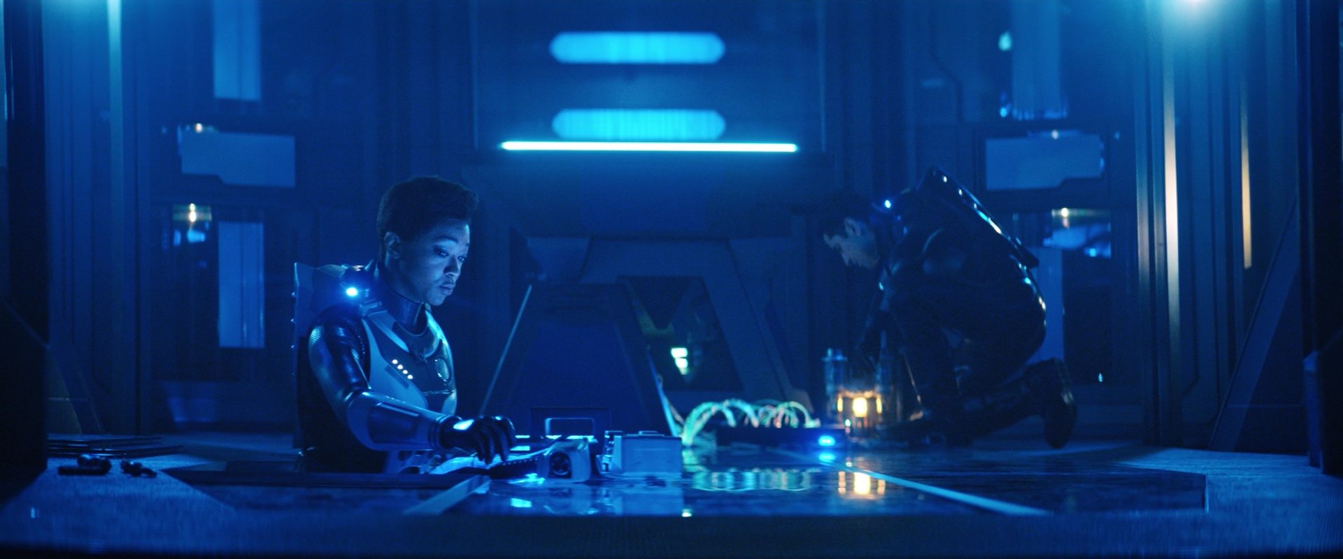 extant_StarTrekDiscovery_2x12-ThroughTheValleyOfShadows_04084.jpg