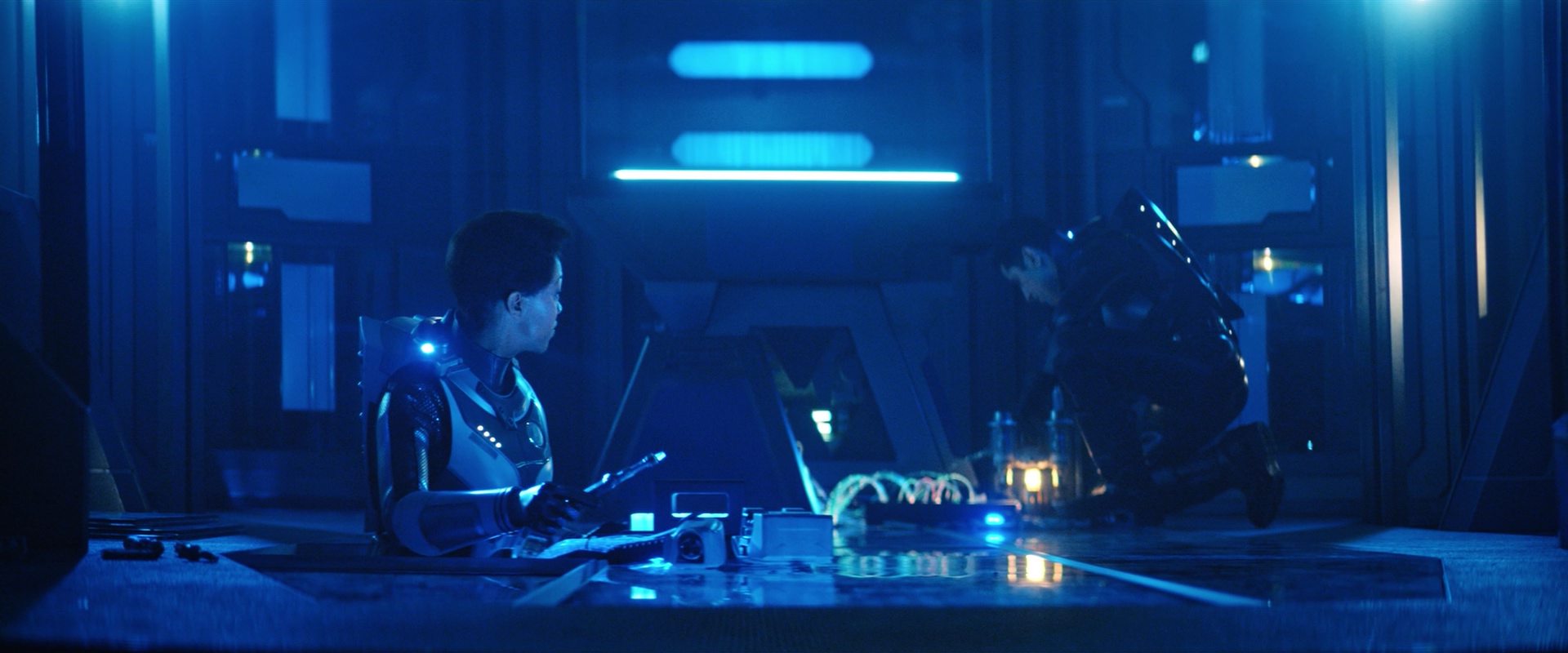 extant_StarTrekDiscovery_2x12-ThroughTheValleyOfShadows_04085.jpg