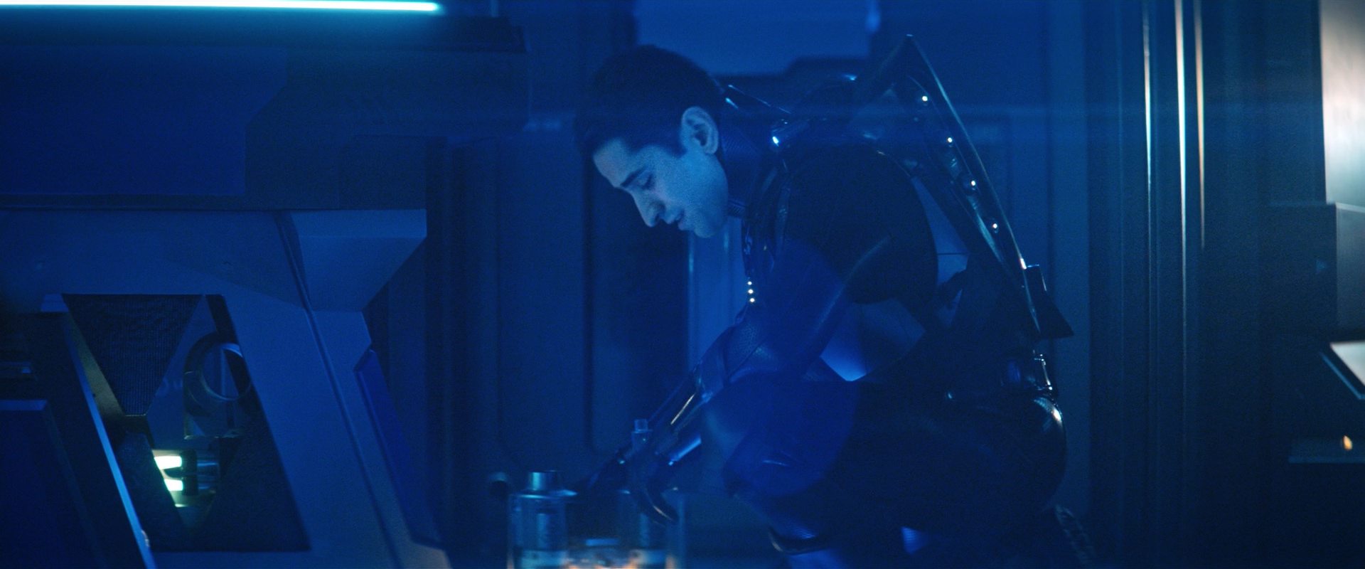 extant_StarTrekDiscovery_2x12-ThroughTheValleyOfShadows_04096.jpg