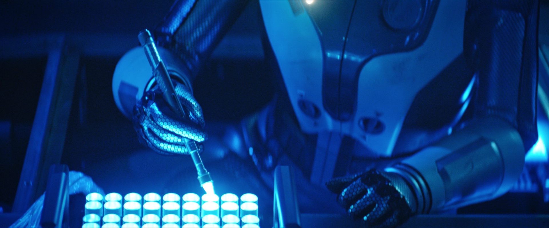 extant_StarTrekDiscovery_2x12-ThroughTheValleyOfShadows_04137.jpg extant_StarTrekDiscovery_2x12-ThroughTheValleyOfShadows_04137.jpg