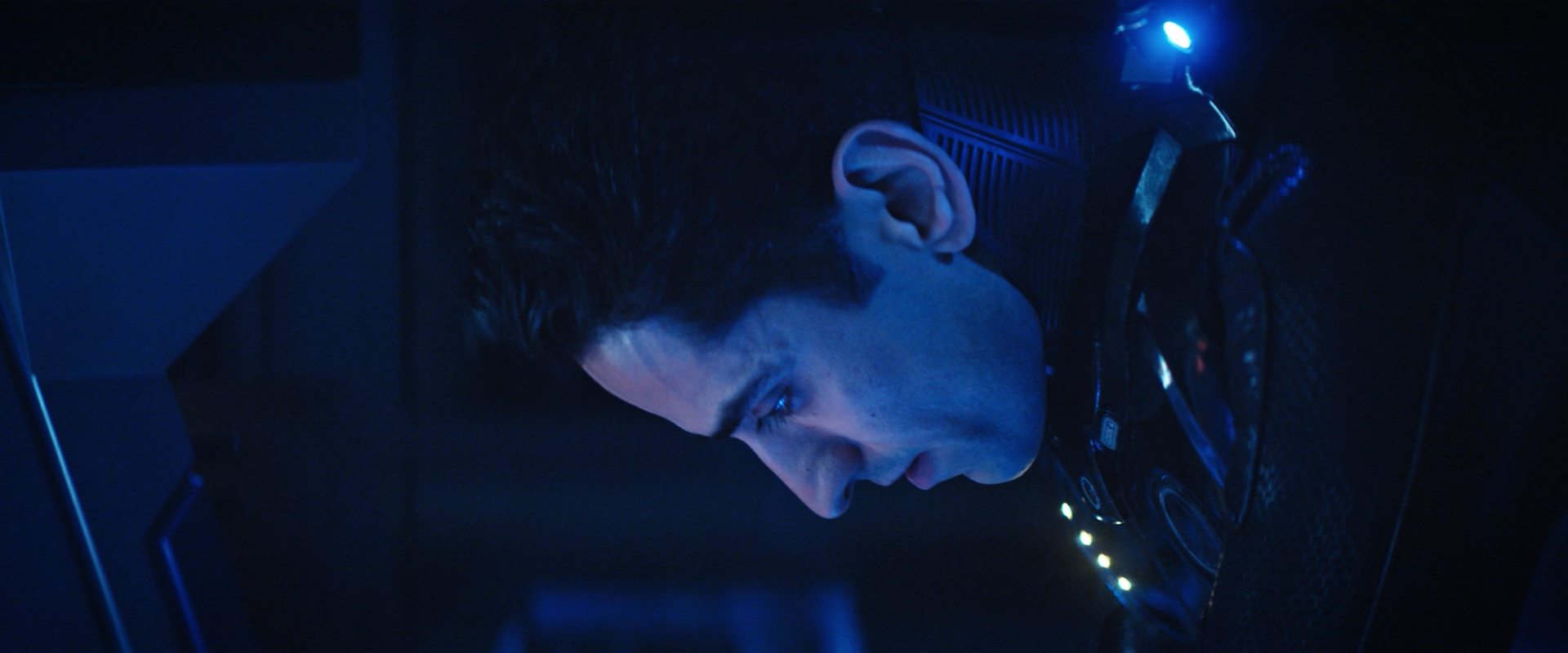 extant_StarTrekDiscovery_2x12-ThroughTheValleyOfShadows_04149.jpg