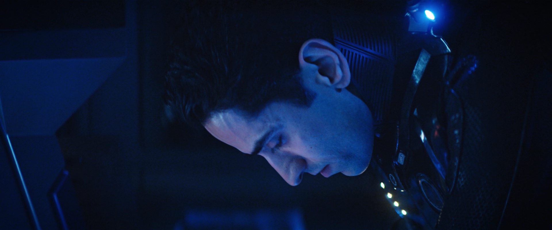 extant_StarTrekDiscovery_2x12-ThroughTheValleyOfShadows_04151.jpg