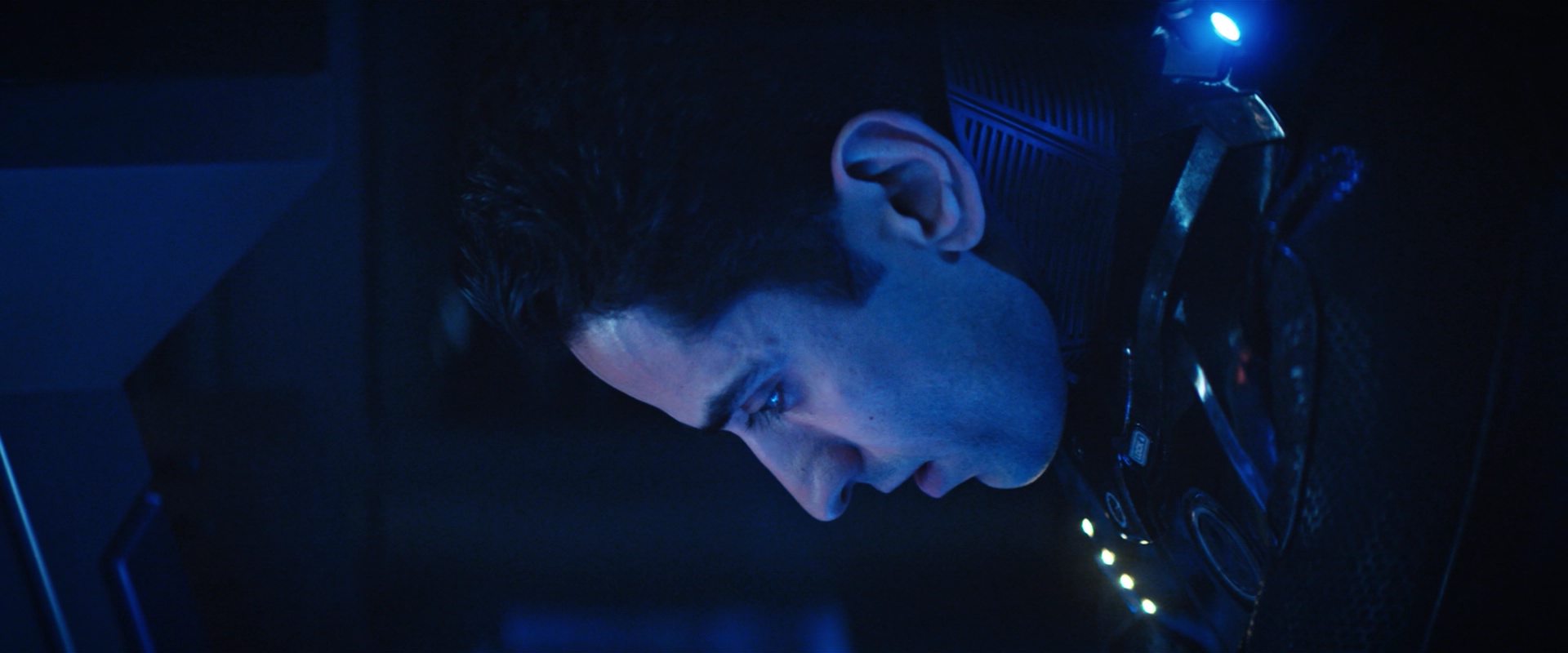 extant_StarTrekDiscovery_2x12-ThroughTheValleyOfShadows_04154.jpg extant_StarTrekDiscovery_2x12-ThroughTheValleyOfShadows_04154.jpg