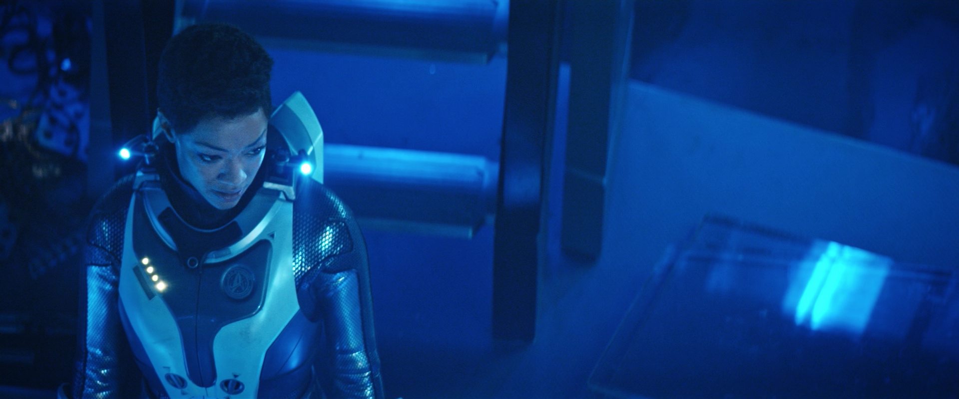 extant_StarTrekDiscovery_2x12-ThroughTheValleyOfShadows_04246.jpg extant_StarTrekDiscovery_2x12-ThroughTheValleyOfShadows_04246.jpg