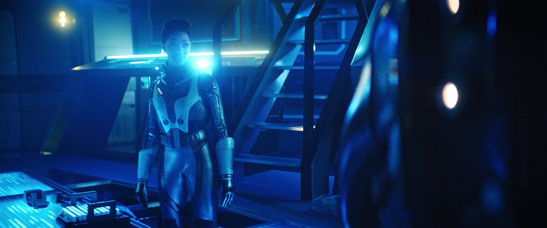 extant_StarTrekDiscovery_2x12-ThroughTheValleyOfShadows_04259.jpg extant_StarTrekDiscovery_2x12-ThroughTheValleyOfShadows_04259.jpg