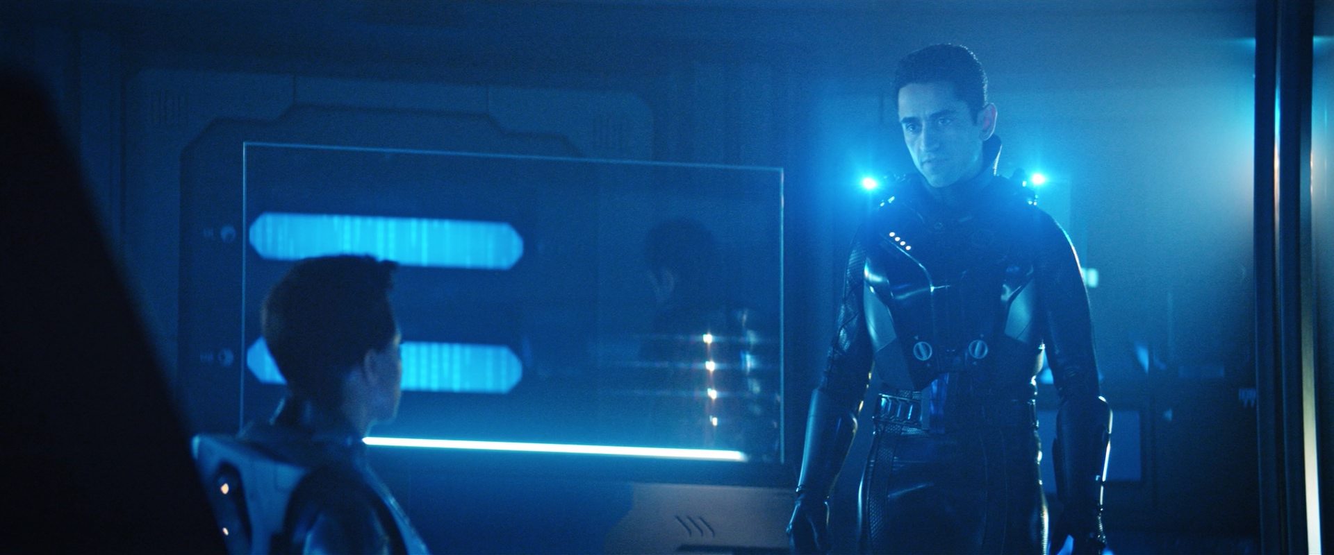 extant_StarTrekDiscovery_2x12-ThroughTheValleyOfShadows_04325.jpg