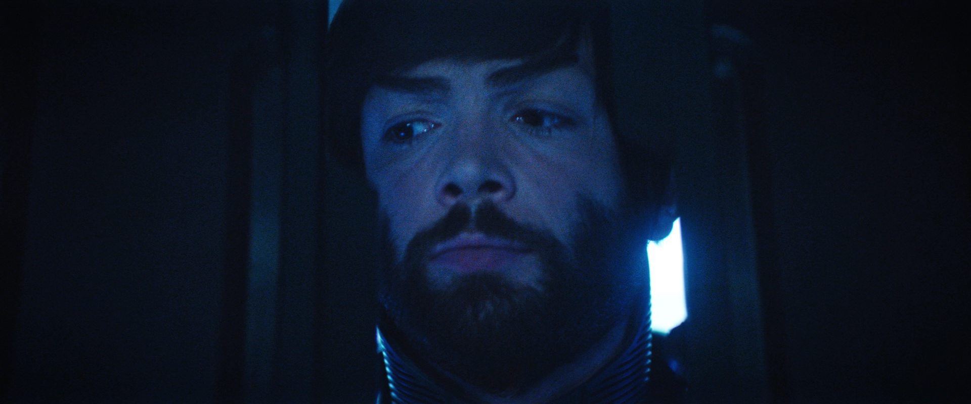 extant_StarTrekDiscovery_2x12-ThroughTheValleyOfShadows_04416.jpg