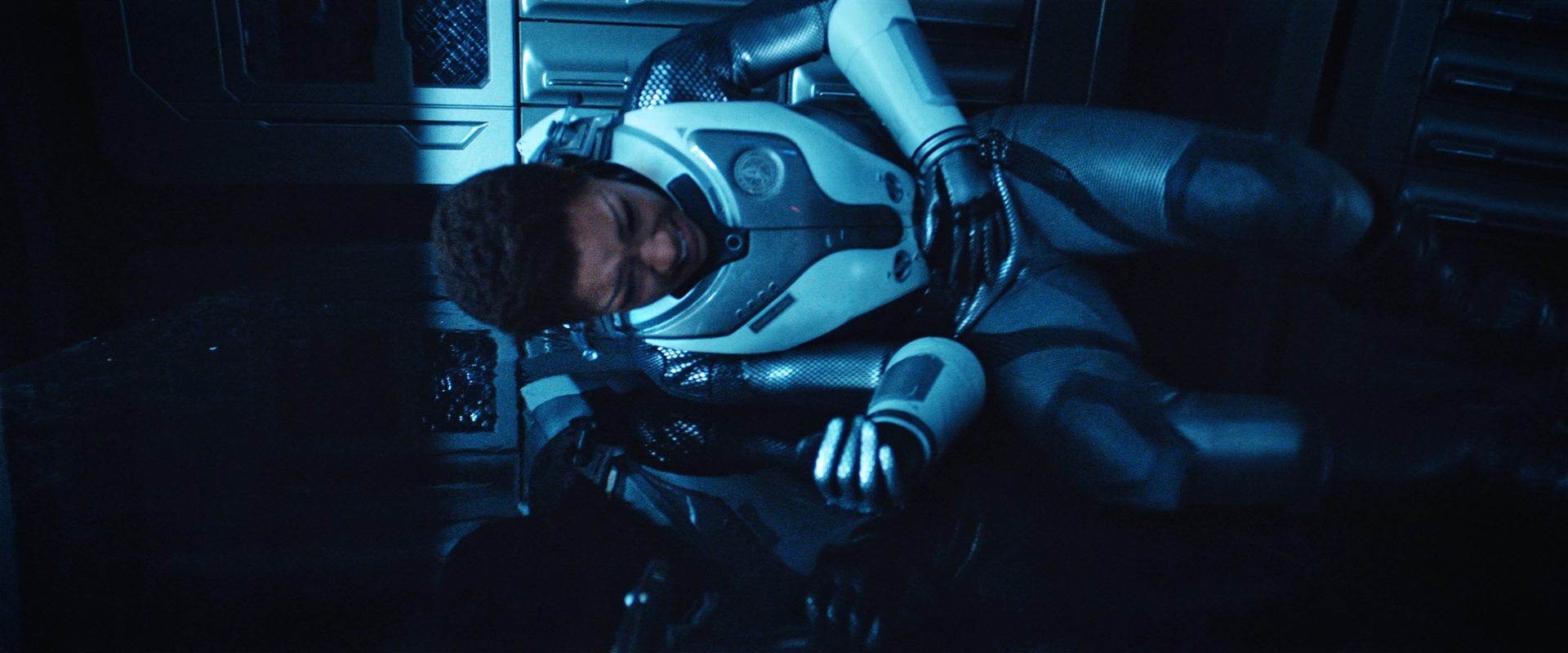 extant_StarTrekDiscovery_2x12-ThroughTheValleyOfShadows_04462.jpg extant_StarTrekDiscovery_2x12-ThroughTheValleyOfShadows_04462.jpg