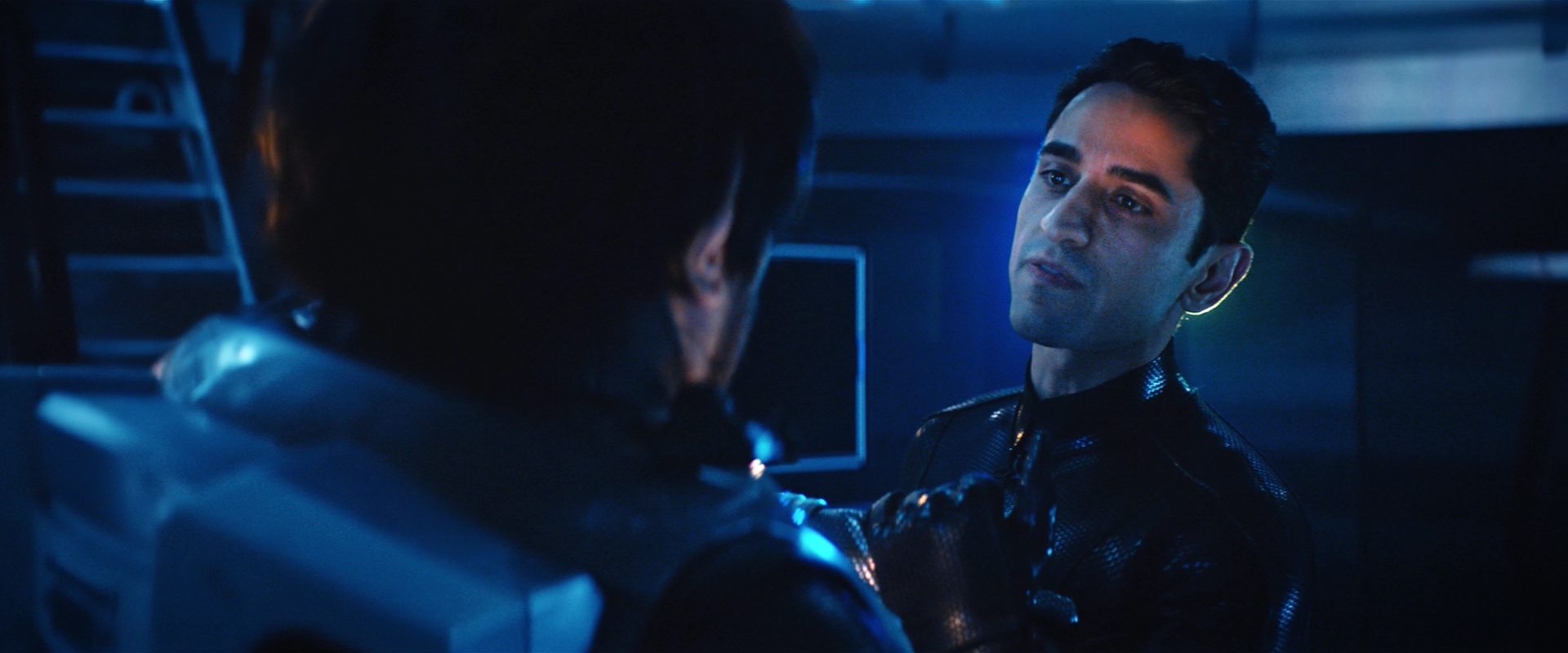 extant_StarTrekDiscovery_2x12-ThroughTheValleyOfShadows_04547.jpg