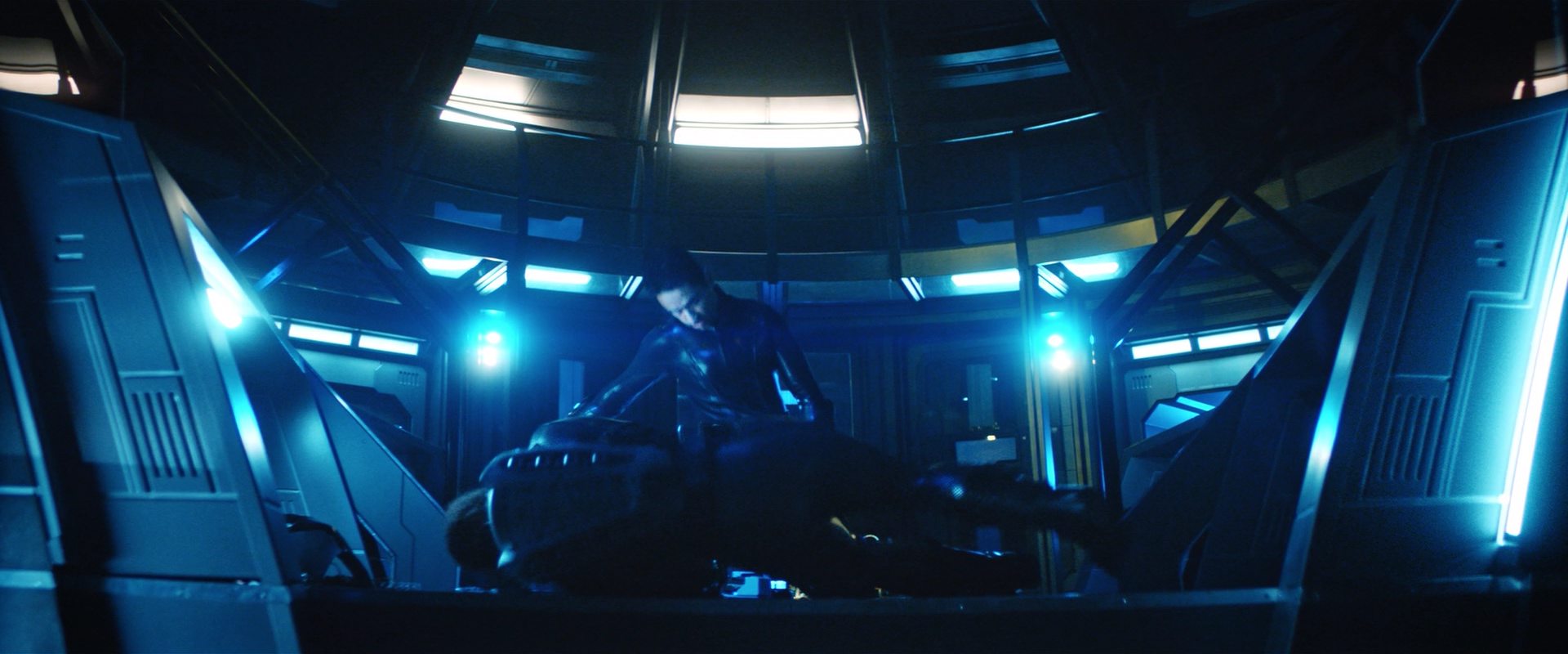 extant_StarTrekDiscovery_2x12-ThroughTheValleyOfShadows_04570.jpg