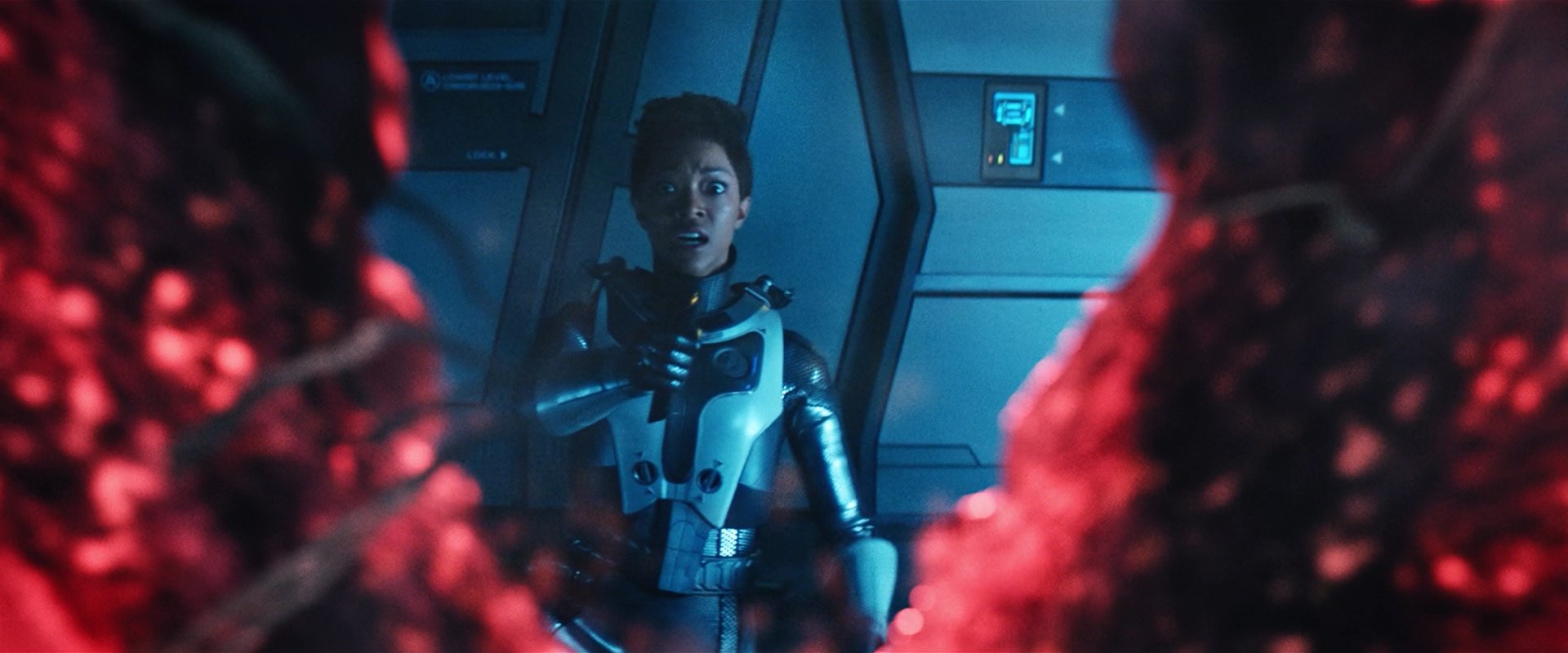 extant_StarTrekDiscovery_2x12-ThroughTheValleyOfShadows_04584.jpg