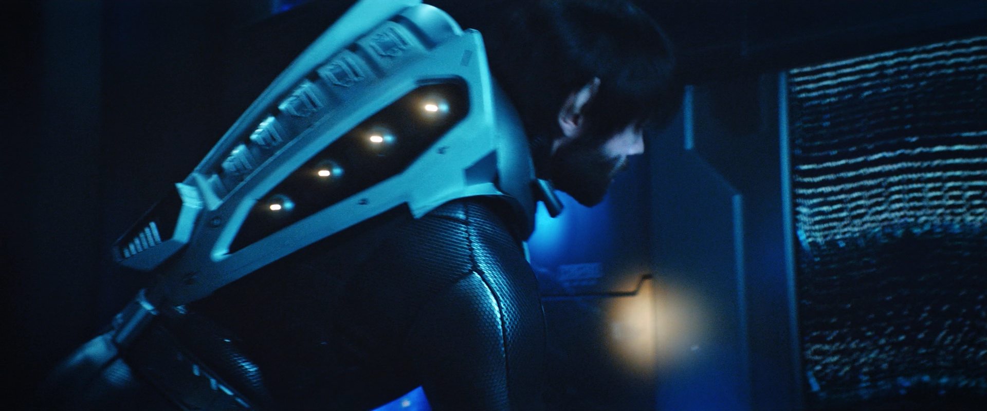 extant_StarTrekDiscovery_2x12-ThroughTheValleyOfShadows_04591.jpg