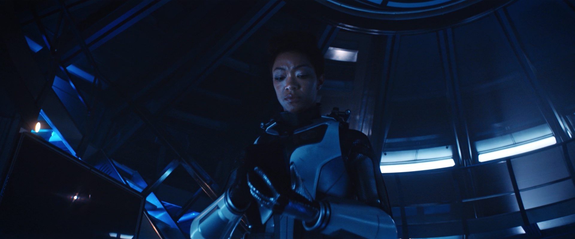 extant_StarTrekDiscovery_2x12-ThroughTheValleyOfShadows_04720.jpg