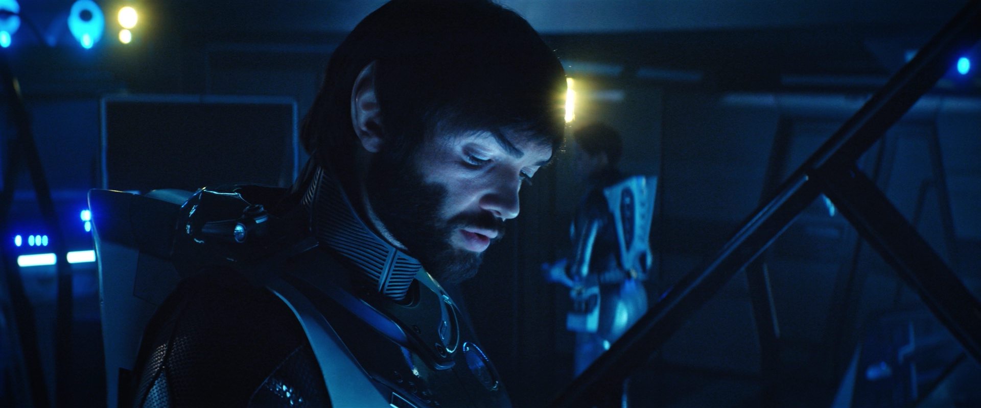 extant_StarTrekDiscovery_2x12-ThroughTheValleyOfShadows_04728.jpg extant_StarTrekDiscovery_2x12-ThroughTheValleyOfShadows_04728.jpg