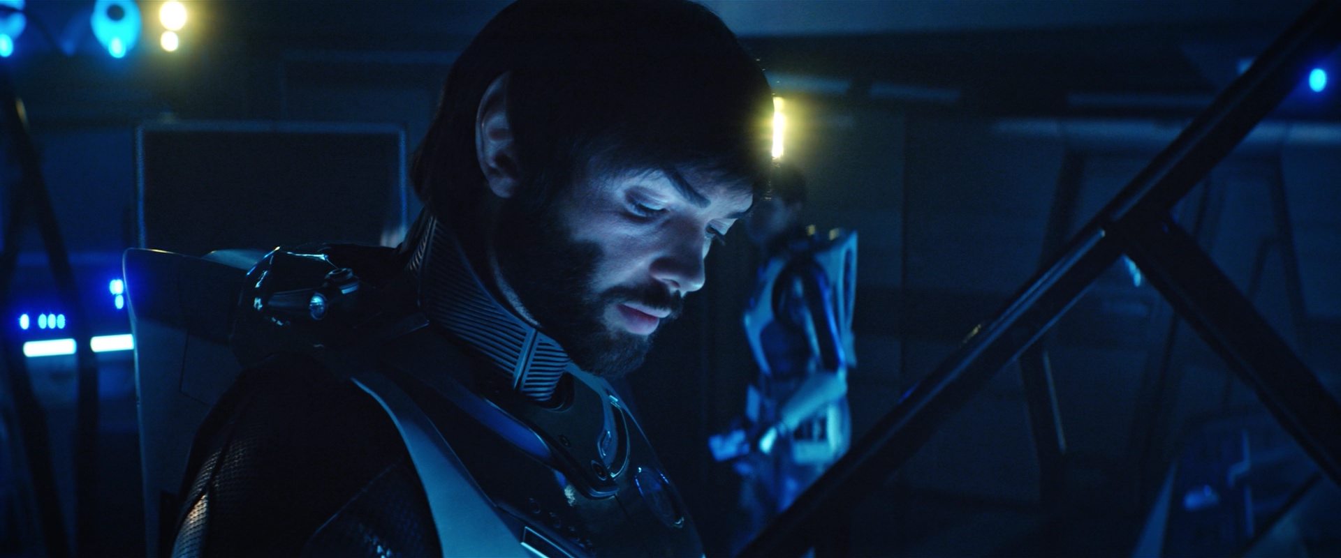 extant_StarTrekDiscovery_2x12-ThroughTheValleyOfShadows_04729.jpg