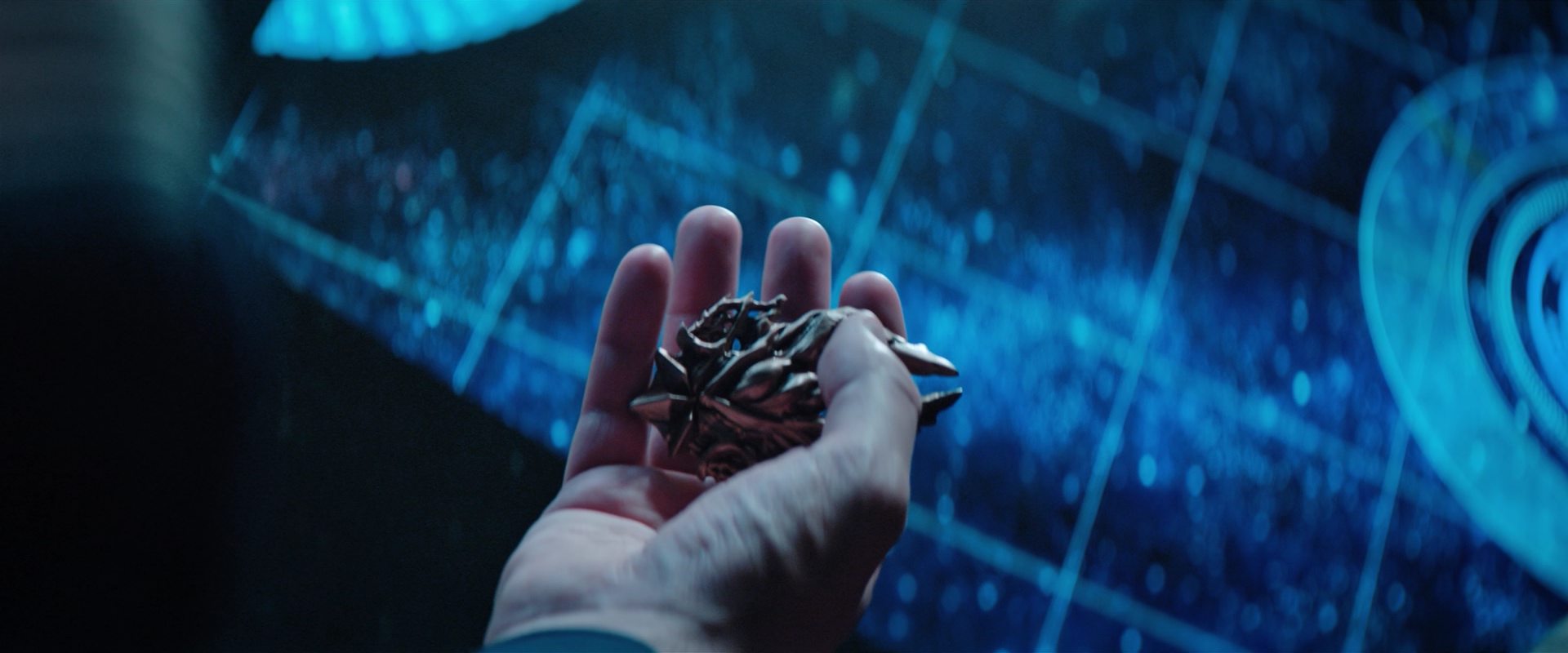 extant_StarTrekDiscovery_2x12-ThroughTheValleyOfShadows_04960.jpg