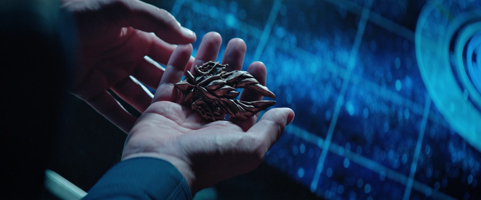 extant_StarTrekDiscovery_2x12-ThroughTheValleyOfShadows_04962.jpg extant_StarTrekDiscovery_2x12-ThroughTheValleyOfShadows_04962.jpg