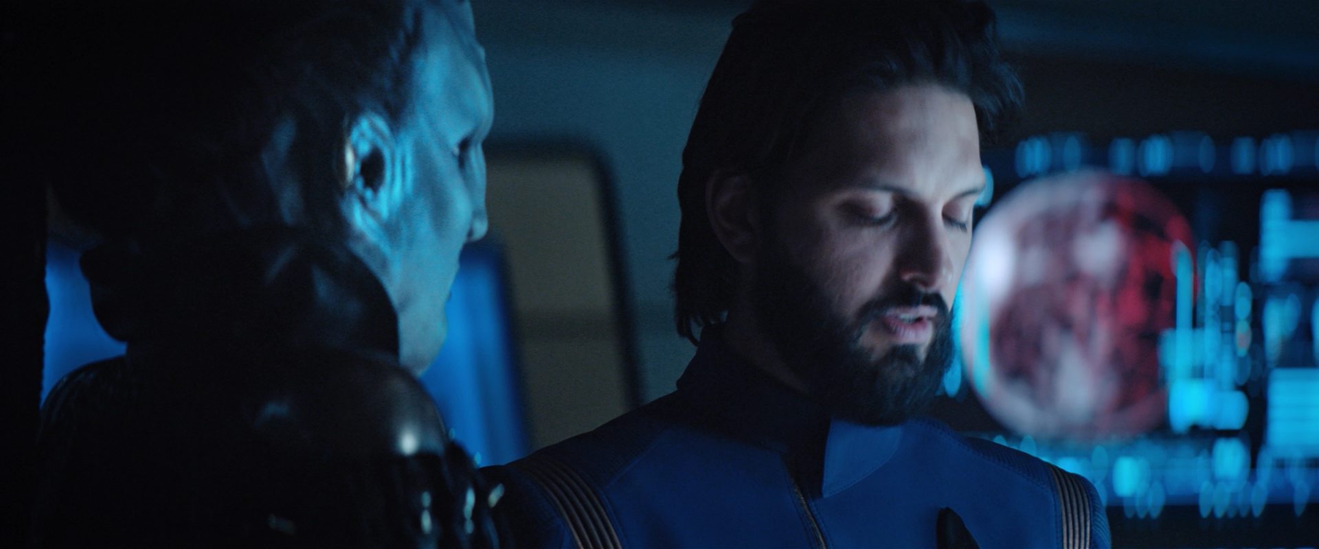 extant_StarTrekDiscovery_2x12-ThroughTheValleyOfShadows_04968.jpg