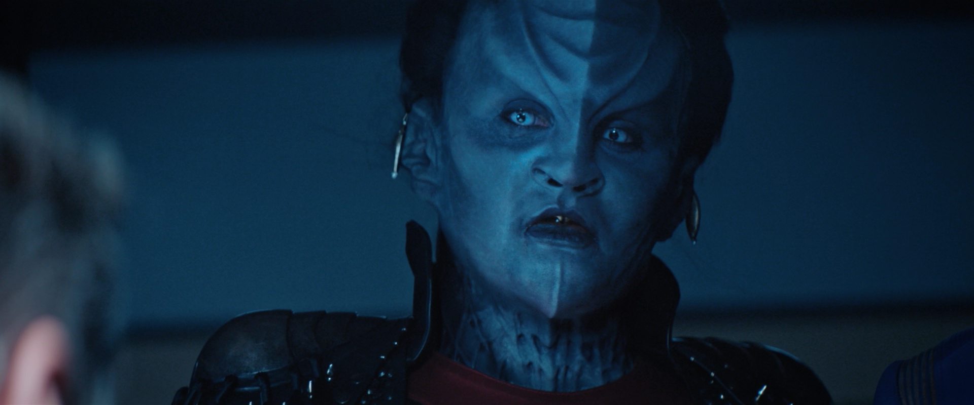 extant_StarTrekDiscovery_2x12-ThroughTheValleyOfShadows_05000.jpg extant_StarTrekDiscovery_2x12-ThroughTheValleyOfShadows_05000.jpg