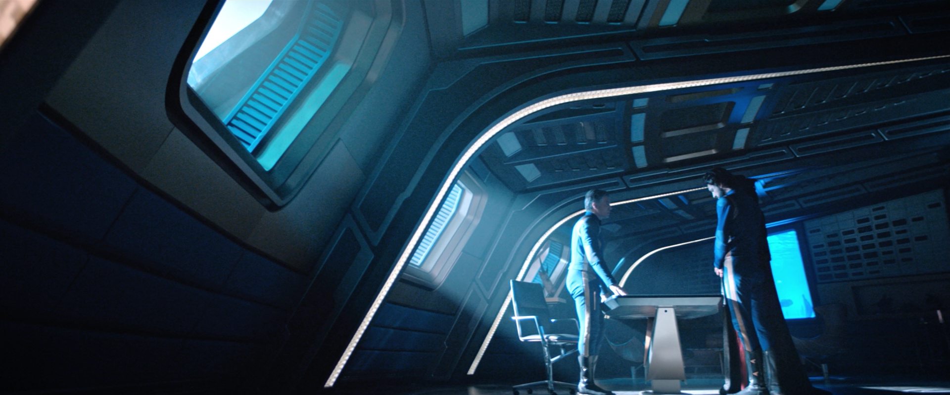 extant_StarTrekDiscovery_2x12-ThroughTheValleyOfShadows_05093.jpg