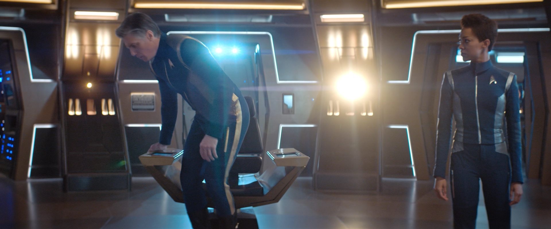 extant_StarTrekDiscovery_2x12-ThroughTheValleyOfShadows_05256.jpg
