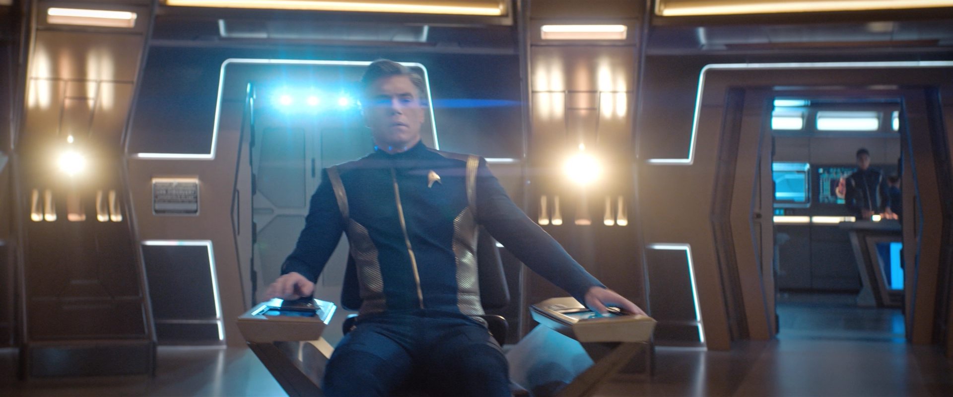 extant_StarTrekDiscovery_2x12-ThroughTheValleyOfShadows_05259.jpg