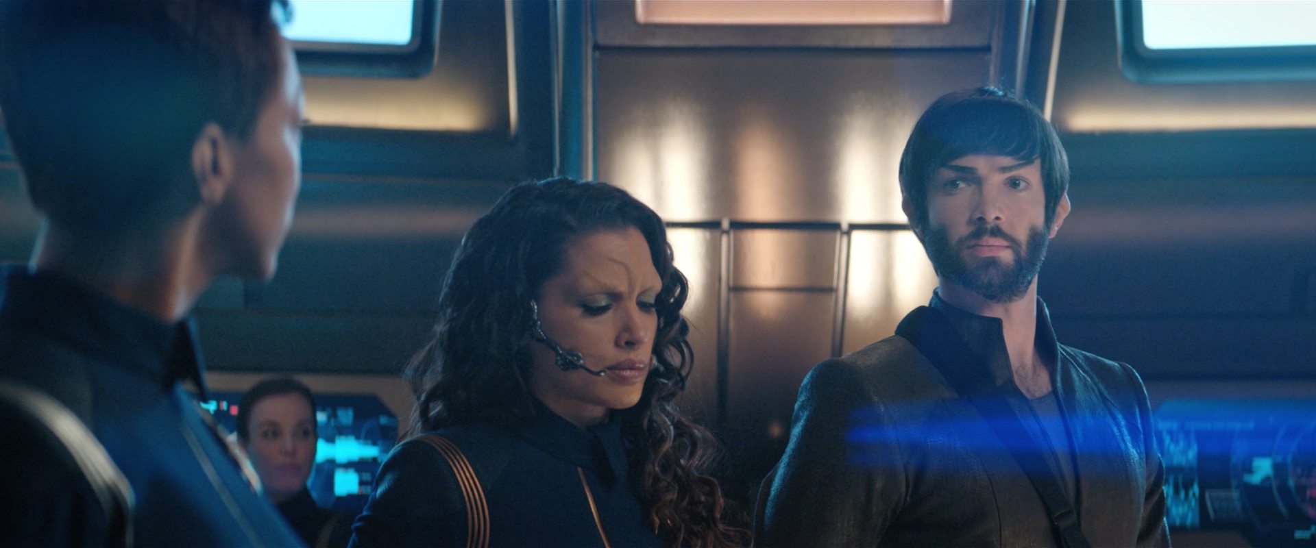 extant_StarTrekDiscovery_2x12-ThroughTheValleyOfShadows_05294.jpg
