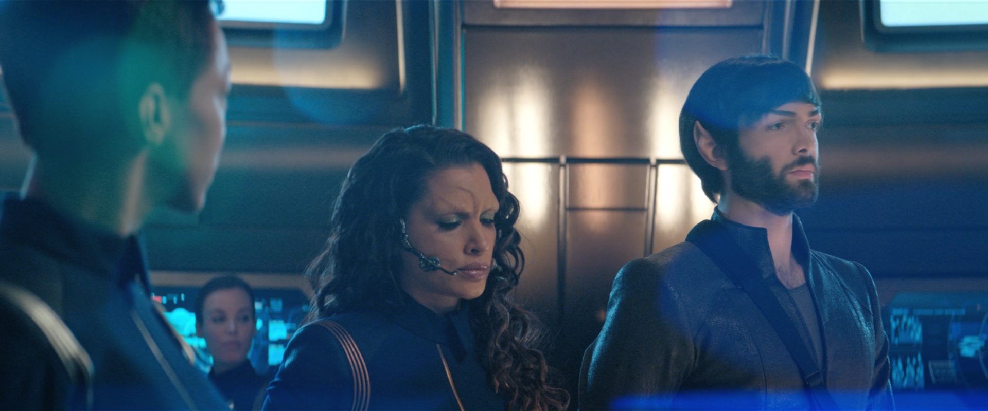 extant_StarTrekDiscovery_2x12-ThroughTheValleyOfShadows_05296.jpg