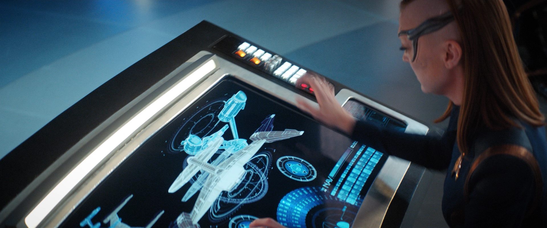 extant_StarTrekDiscovery_2x13-SuchSweetSorrowPart1_00370.jpg