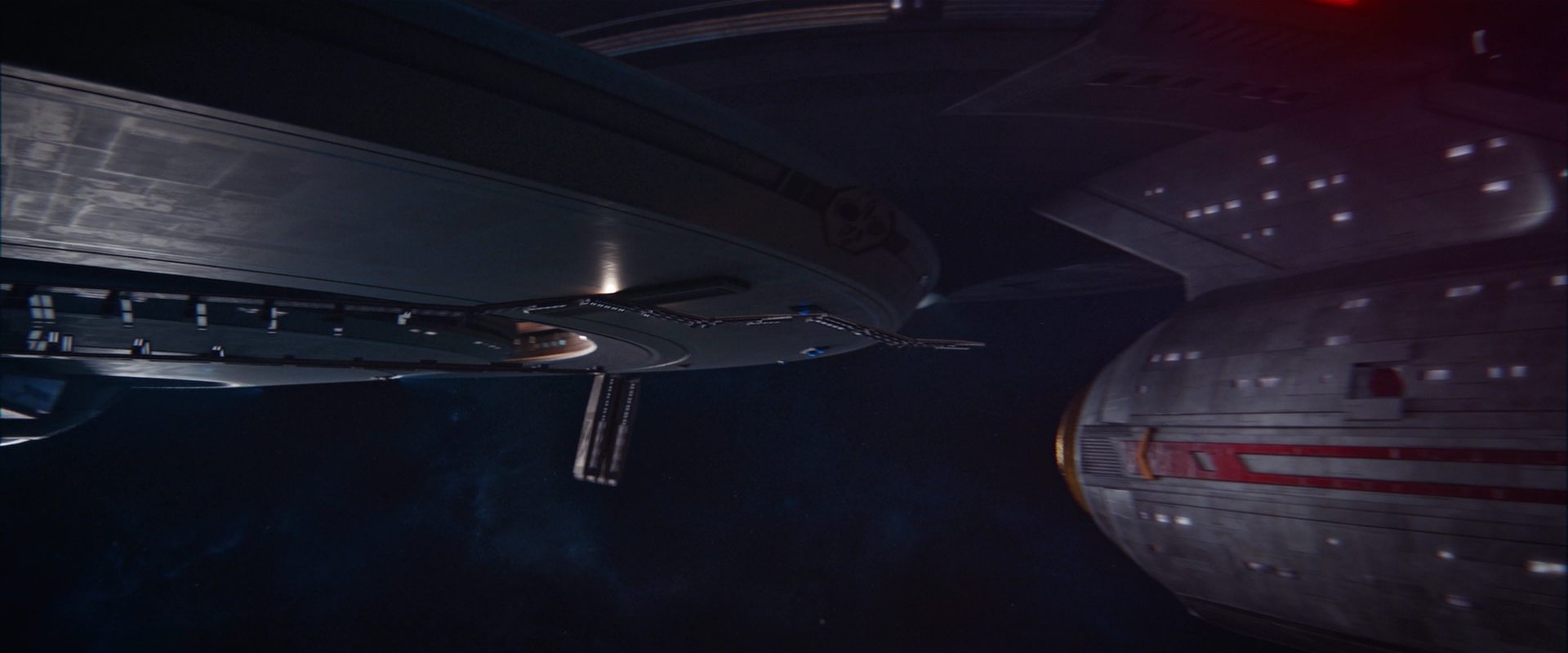 extant_StarTrekDiscovery_2x13-SuchSweetSorrowPart1_00423.jpg