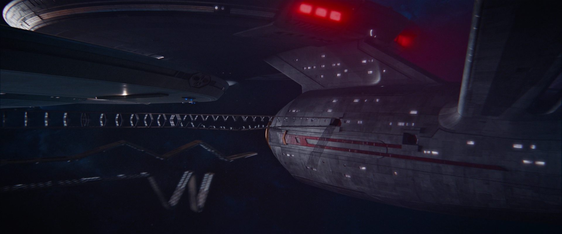 extant_StarTrekDiscovery_2x13-SuchSweetSorrowPart1_00428.jpg