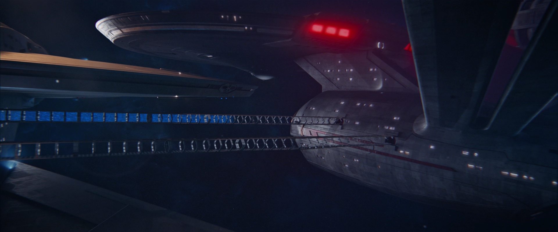 extant_StarTrekDiscovery_2x13-SuchSweetSorrowPart1_00433.jpg
