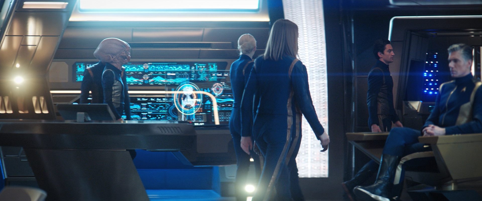 extant_StarTrekDiscovery_2x13-SuchSweetSorrowPart1_00472.jpg