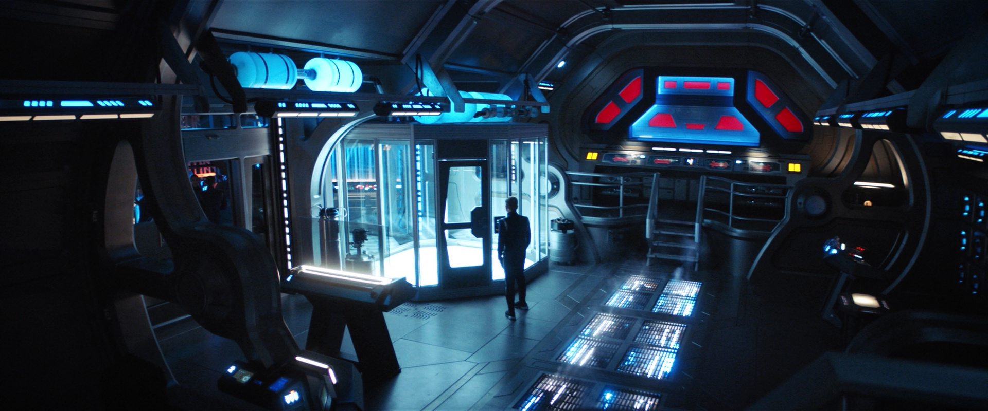 extant_StarTrekDiscovery_2x13-SuchSweetSorrowPart1_00575.jpg