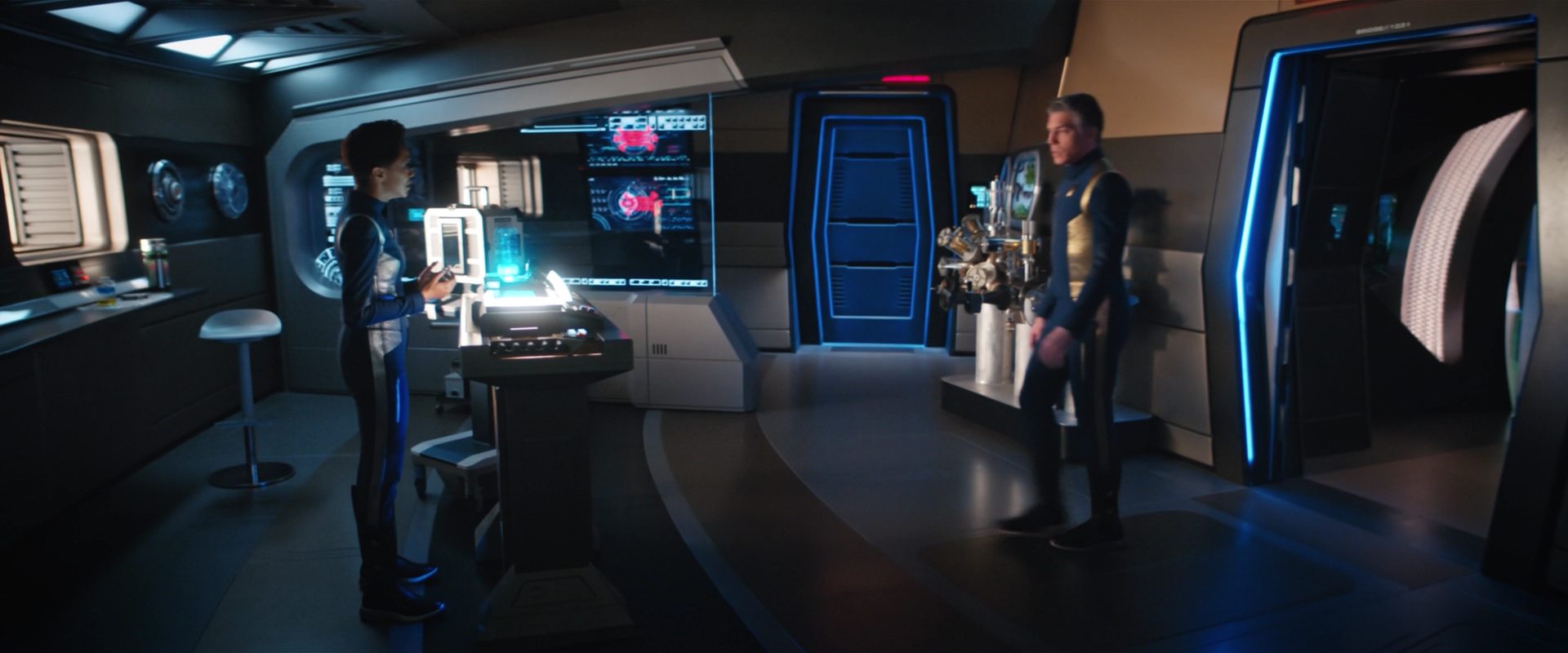 extant_StarTrekDiscovery_2x13-SuchSweetSorrowPart1_00659.jpg